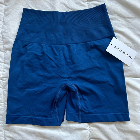First Health - Enhance Biker Shorts 5” Azure Blue - Picture 2 of 4